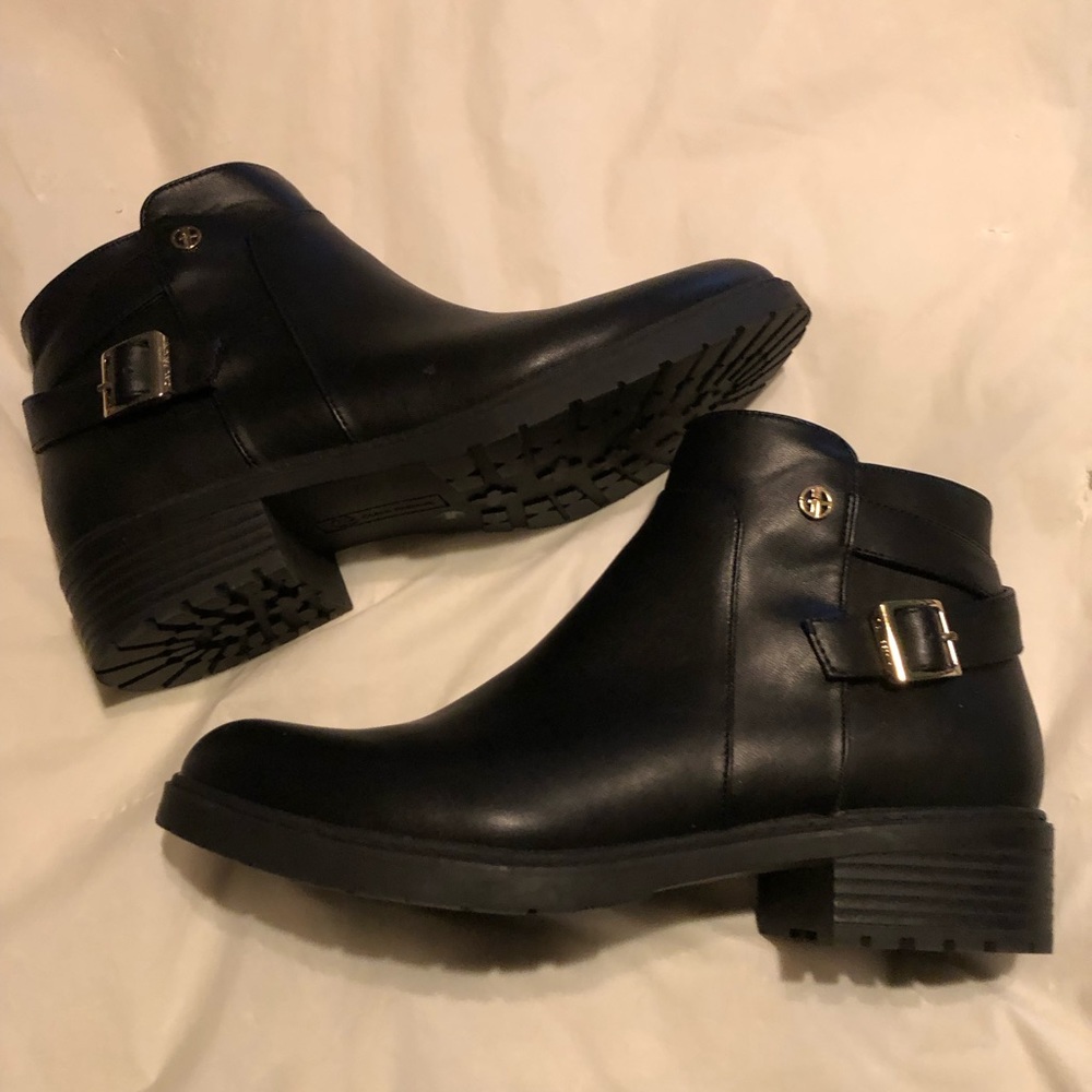 Gianni Bini Brennin Buckled Booties NWOT - Picture 2 of 12